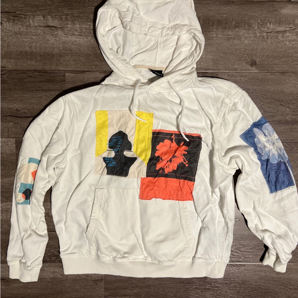 ZARA Oversized White Hoodie Size MEDIUM With Art prints Front and Back
